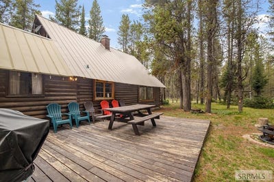 /international/us/4148-shoshone-avenue-island-park-id-110108567966/
