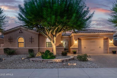 /international/us/12835-s-183rd-avenue-goodyear-az-110120457025/