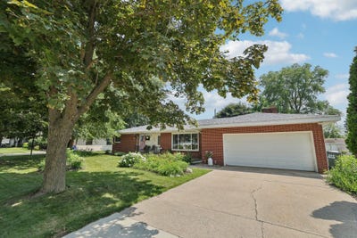 /international/us/208-e-minnehaha-avenue-portage-wi-110100927590/