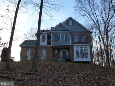 /international/us/19033-otley-road-purcellville-va-110100773069/