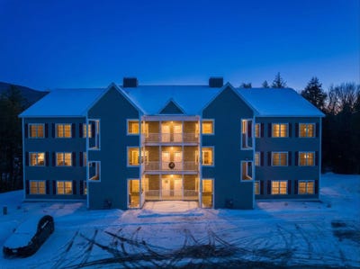 /international/us/20-twin-tip-terrace-lincoln-nh-110105956381/