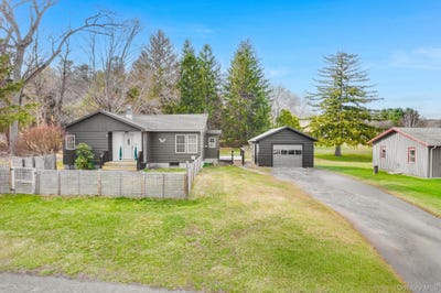 /international/us/9377-state-route-22-hillsdale-ny-110106922314/