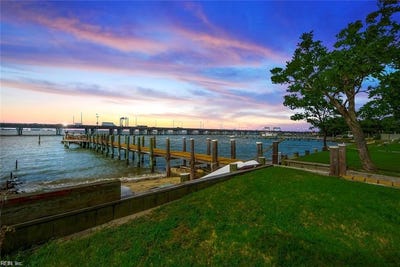 /international/us/1015-little-bay-avenue-norfolk-va-110107551932/