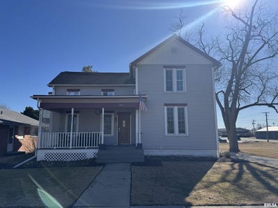 /international/us/204-e-2nd-avenue-deer-creek-il-110105867578/