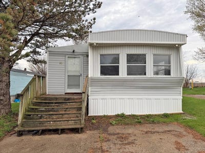 /international/us/781-west-walcott-road-walcott-ia-110107394566/