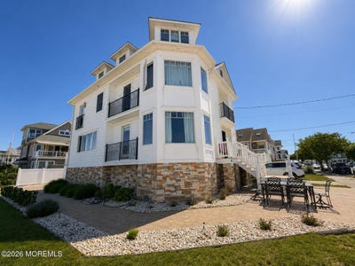 /international/us/550-whiting-avenue-manasquan-nj-110108588169/