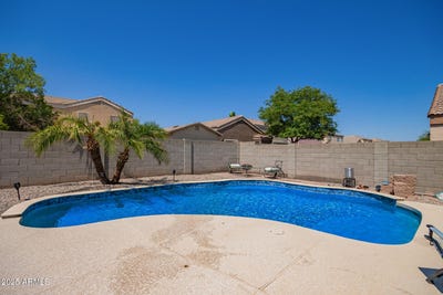 /international/us/12422-w-rosewood-drive-el-mirage-az-110100118077/?lang=en