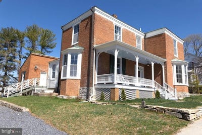 /international/us/322-main-street-e-fincastle-va-110099864475/