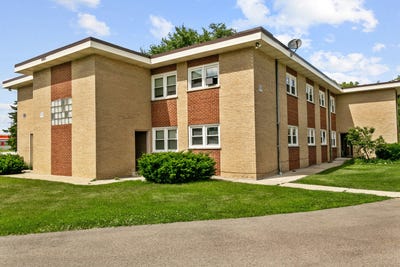 /international/us/1021-tollview-avenue-aurora-il-110109087958/