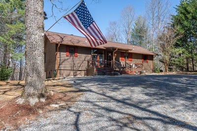 /international/us/209-seldom-seen-lane-murphy-nc-110098125788/
