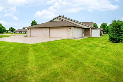 /international/us/1415-heatherwood-court-west-fargo-nd-110109113034/