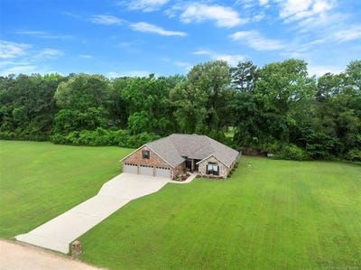 /international/us/143-sycamore-view-lane-broken-bow-ok-110108396412/