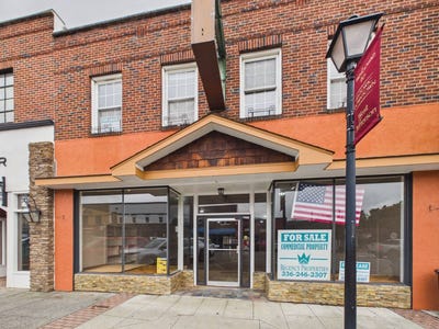 /international/us/113-n-jefferson-ave-west-jefferson-nc-110110389405/