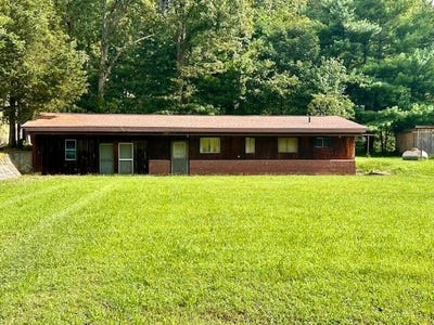 /international/us/106-buddy-lane-mountain-view-mo-110101029517/