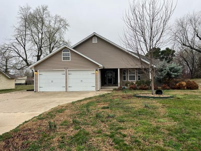 /international/us/310-n-grimes-street-carl-junction-mo-110107867870/