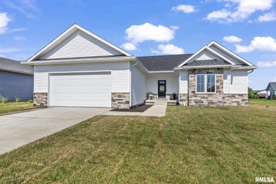 /international/us/1404-winston-drive-springfield-il-110100192882/