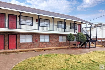 /international/us/3801-magnolia-st-texarkana-tx-110107463945/