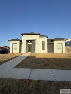 /international/us/8648-verbena-lane-brownsville-tx-110120018255/