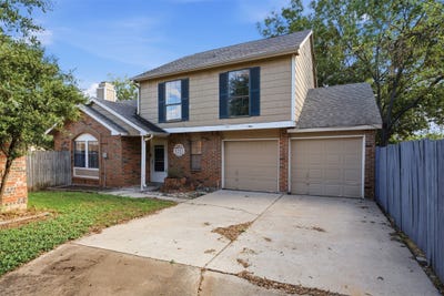 /international/us/3211-forest-creek-drive-fort-worth-tx-110120534248/
