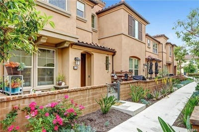 /international/us/138-finch-lake-forest-ca-110108552496/