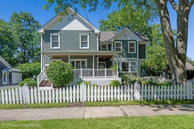 /international/us/318-w-lake-street-barrington-il-110119958989/