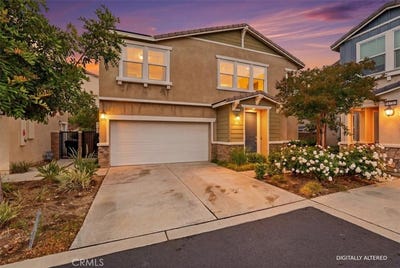 /international/us/16710-stag-s-leap-lane-fontana-ca-110108613108/