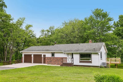 /international/us/w1152-fox-road-columbus-wi-110109109870/