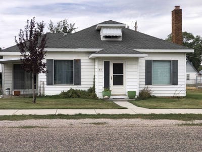 /international/us/81-s-3rd-st-e-downey-id-110108876086/