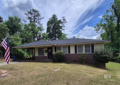 /international/us/108-azalea-street-evergreen-al-110107618924/