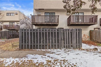 /international/us/7104-72nd-lane-n-brooklyn-park-mn-110106528522/