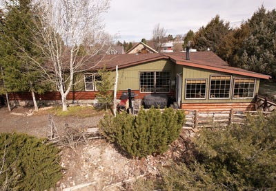 /international/us/704-residence-st-enterprise-or-110106557960/