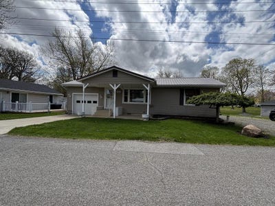 /international/us/14528-beech-street-lakeview-oh-110098912880/