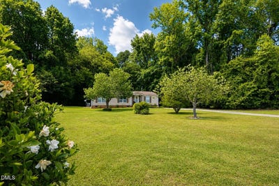 /international/us/105-roe-lane-clayton-nc-110108588228/?lang=id