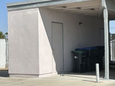 /international/us/405-n-gold-canyon-ridgecrest-ca-110101051487/