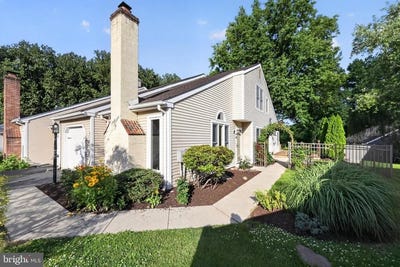 /international/us/284-woods-edge-place-langhorne-pa-110109063158/