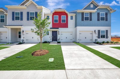 /international/us/9404-mill-street-providence-village-tx-110107745985/
