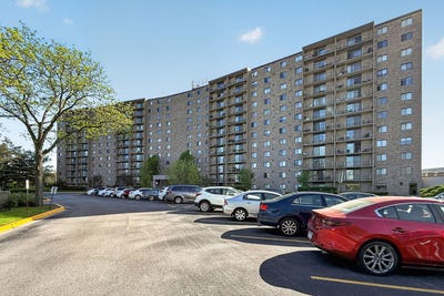 /international/us/willowbrook-il-110108029306/