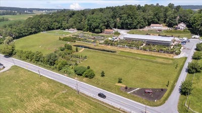 /international/us/920-valley-rd-quarryville-pa-110100677985/