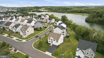/international/us/17992-ridgewood-place-round-hill-va-110119906051/