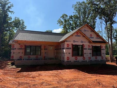 /international/us/2226-stonewall-road-concord-va-110120066813/