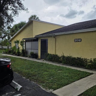 /international/us/206-sparrow-drive-royal-palm-beach-fl-110120606861/