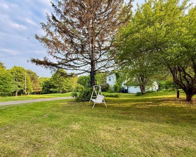 /international/us/211-hinckley-hill-road-carmel-me-110100216743/