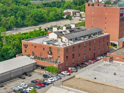 /international/us/2250-mary-street-south-side-pa-110100306785/