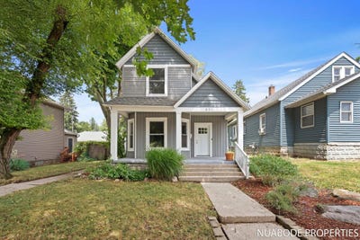 /international/us/851-lyon-street-ne-grand-rapids-mi-110100850756/