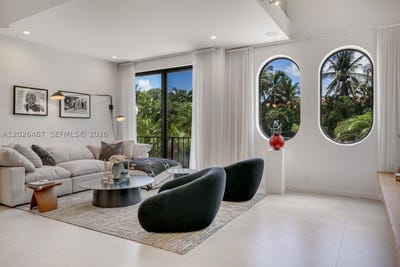 /international/us/10659-ne-quaybridge-ct-miami-fl-110108333070/