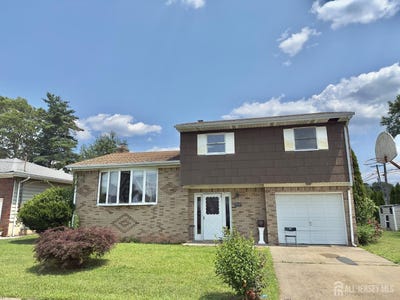/international/us/10-van-buren-avenue-carteret-nj-110100654388/