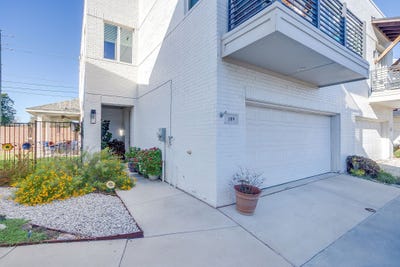 /international/us/109-crossroads-circle-westworth-village-tx-110108546334/