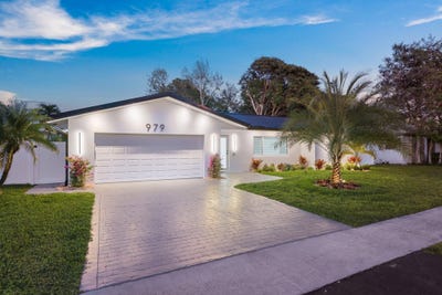 /international/us/979-nw-8th-street-boca-raton-fl-110107818364/