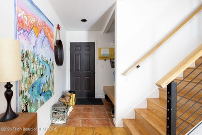 /international/us/802-powderhorn-lane-jackson-wy-110106101679/