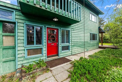 /international/us/213-w-cottonwood-street-bozeman-mt-110107986448/